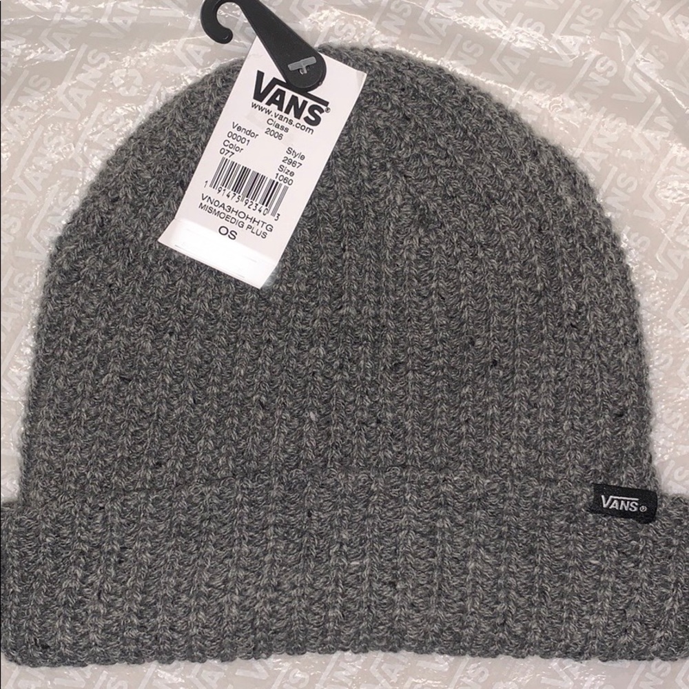 >💟BEANIE SOFT, LIGHT GRAY WOMEN’S UNISEX, YOUTH BRAND NEW AUTHENTIC VANS😨